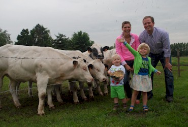 joerivanloo foto koe met familie